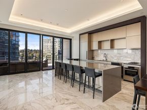 838 Avenue Square NE 1701, Bellevue WA 98004