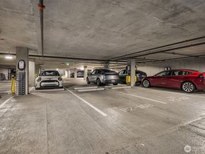 838 Avenue Square NE 1701, Bellevue WA 98004