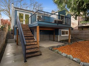 5232 38th Avenue NE, Seattle WA 98105