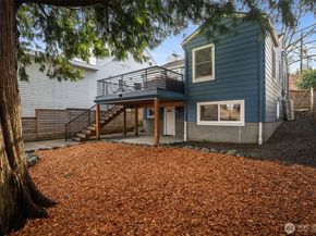 5232 38th Avenue NE, Seattle WA 98105