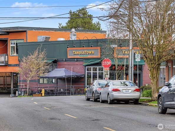 1857 N 54th Street, Seattle WA 98103