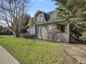1857 N 54th Street, Seattle WA 98103