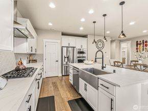 4418 242nd Place SE, Bothell WA 98021