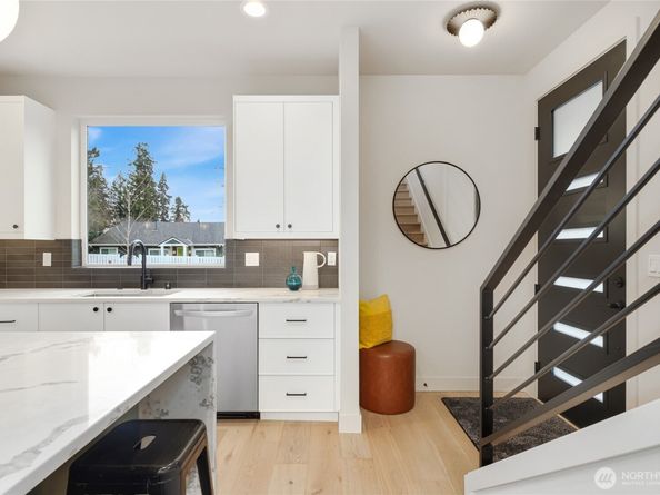 8106 126th Avenue NE, Kirkland WA 98033