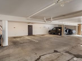 3820 NE 155th Place 403, Lake Forest Park WA 98155