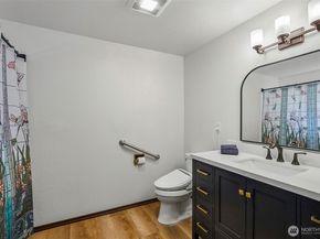 16719 1st Avenue SE, Bothell WA 98012