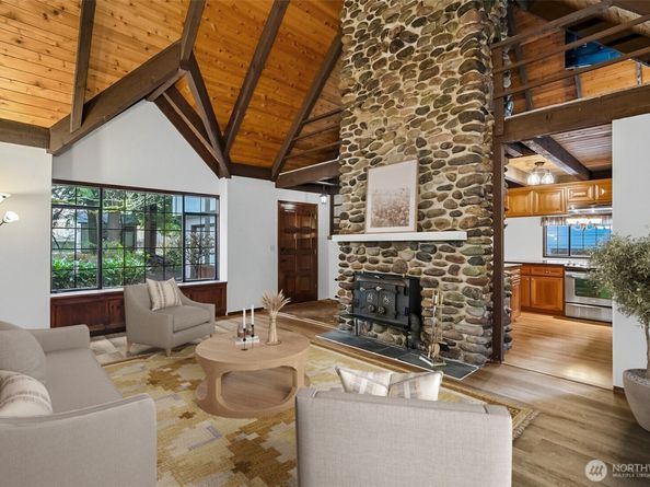 16719 1st Avenue SE, Bothell WA 98012