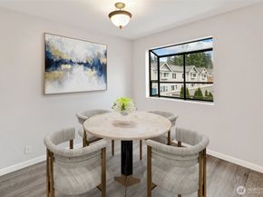 12300 33rd Avenue NE 202, Seattle WA 98125