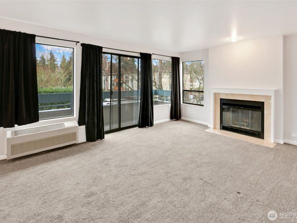 12300 33rd Avenue NE 202, Seattle WA 98125