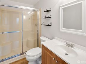 12300 33rd Avenue NE 202, Seattle WA 98125