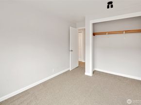 12300 33rd Avenue NE 202, Seattle WA 98125