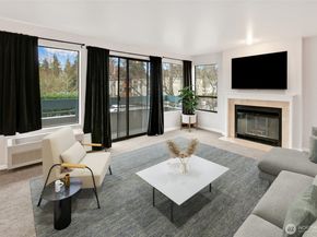 12300 33rd Avenue NE 202, Seattle WA 98125