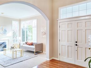 13428 NE 12th Place, Bellevue WA 98005