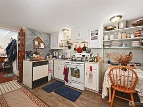 6539 40th Avenue NE, Seattle WA 98115