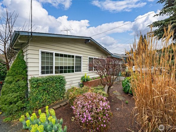 6539 40th Avenue NE, Seattle WA 98115