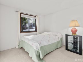 11615 127th Lane NE A1, Kirkland WA 98034