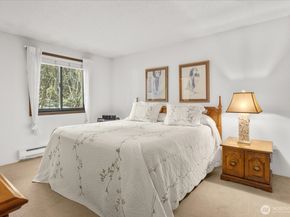 11615 127th Lane NE A1, Kirkland WA 98034