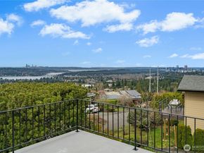 4440 137th Avenue SE, Bellevue WA 98006