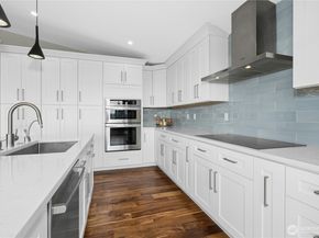 4440 137th Avenue SE, Bellevue WA 98006