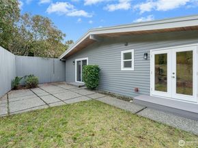 4440 137th Avenue SE, Bellevue WA 98006