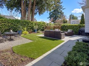 1919 11th Avenue E, Seattle WA 98102