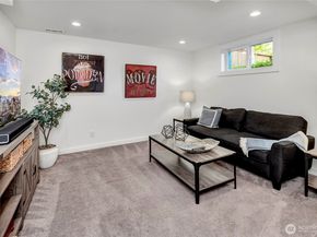 1919 11th Avenue E, Seattle WA 98102