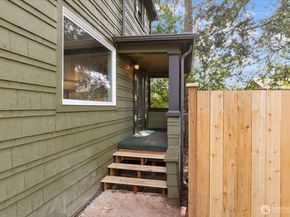 10740 Interlake Avenue N, Seattle WA 98133