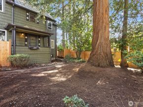 10740 Interlake Avenue N, Seattle WA 98133