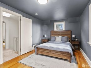 10740 Interlake Avenue N, Seattle WA 98133