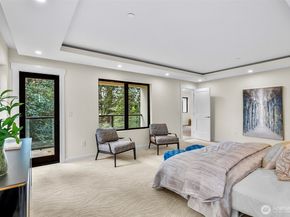 10823 SE 12th Street, Bellevue WA 98004
