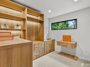 10823 SE 12th Street, Bellevue WA 98004