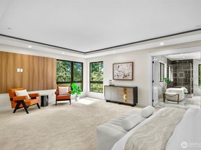 10823 SE 12th Street, Bellevue WA 98004