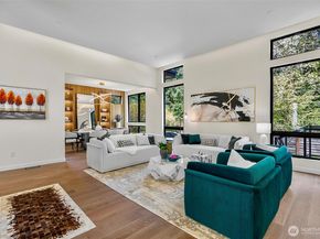10823 SE 12th Street, Bellevue WA 98004