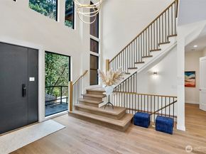 10823 SE 12th Street, Bellevue WA 98004