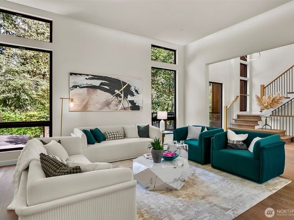 10823 SE 12th Street, Bellevue WA 98004