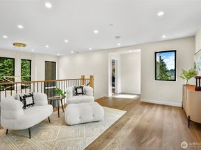 10823 SE 12th Street, Bellevue WA 98004