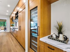 10823 SE 12th Street, Bellevue WA 98004