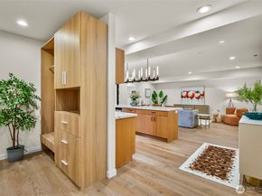 10823 SE 12th Street, Bellevue WA 98004