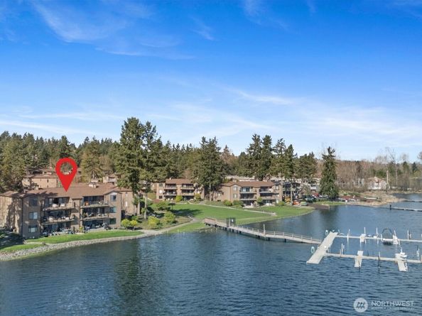 17412 NE 40th Place A6, Redmond WA 98052