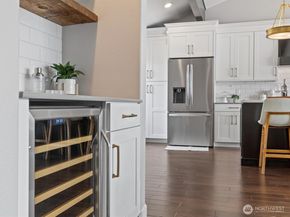 17412 NE 40th Place A6, Redmond WA 98052