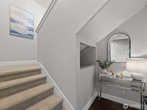 17412 NE 40th Place A6, Redmond WA 98052