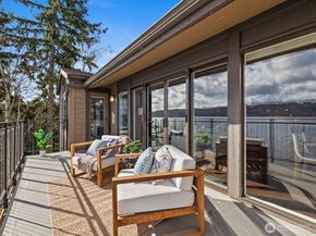 17412 NE 40th Place A6, Redmond WA 98052