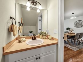 2300 Jefferson Avenue NE I137, Renton WA 98056