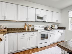 2300 Jefferson Avenue NE I137, Renton WA 98056