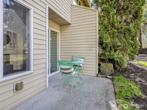 2300 Jefferson Avenue NE I137, Renton WA 98056