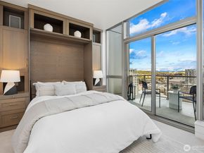 10650 NE 9th Place 2526, Bellevue WA 98004