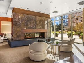 10650 NE 9th Place 2526, Bellevue WA 98004