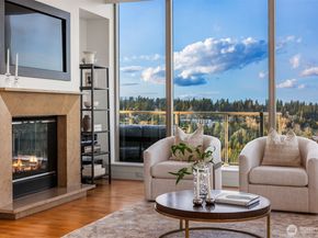 10650 NE 9th Place 2526, Bellevue WA 98004