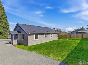1221 S 101st Street, Seattle WA 98168