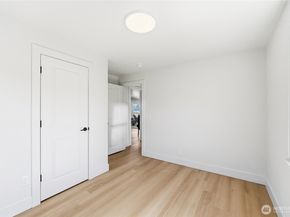 1221 S 101st Street, Seattle WA 98168